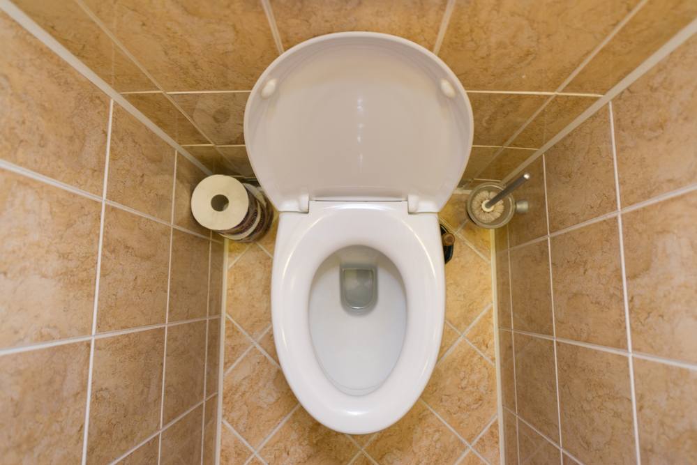 base leaks home’s toilet