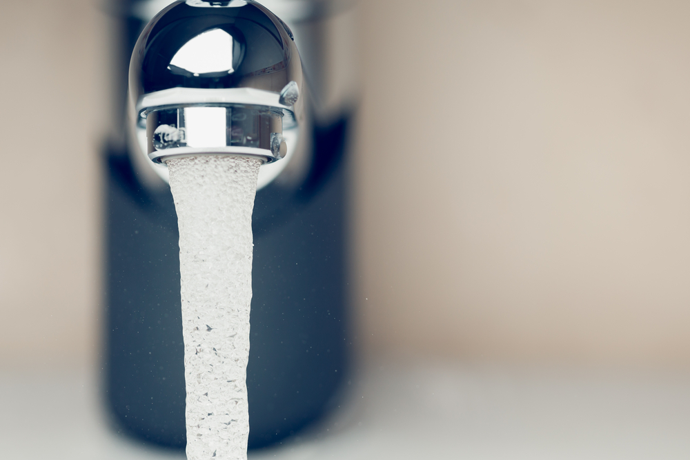 cloudy tap water causes